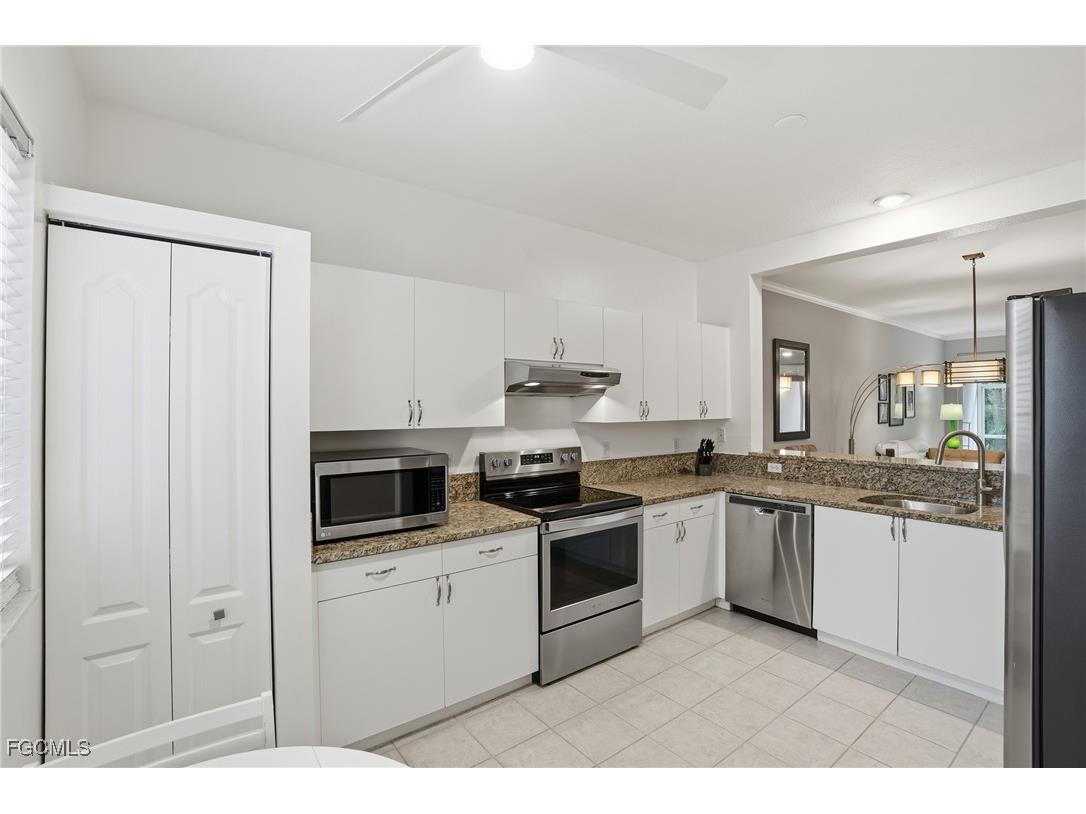 770 Luisa Lane #3 Naples FL 34104 2026002760 image4