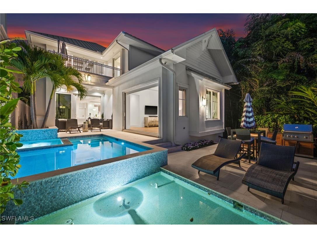 770 Park Street Naples FL 34102 225085032 image1