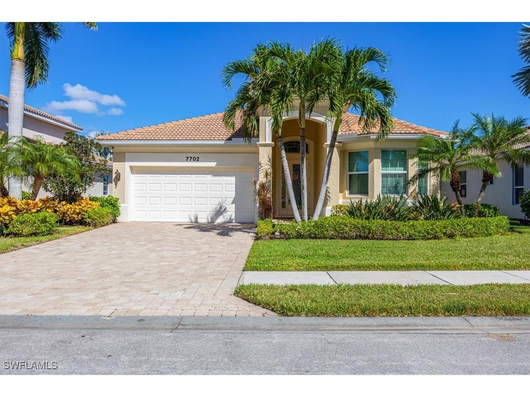 7702 Martino Circle Naples FL 34112 224074632 image1