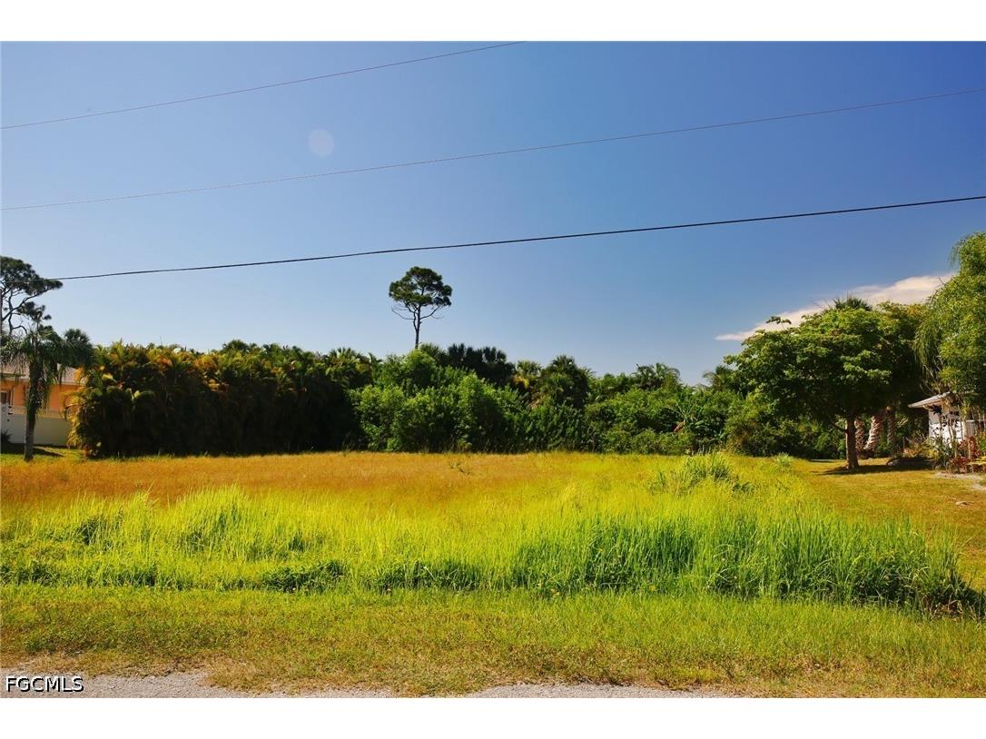 7704 Grande Pine Road Bokeelia FL 33922 2026026457 image1