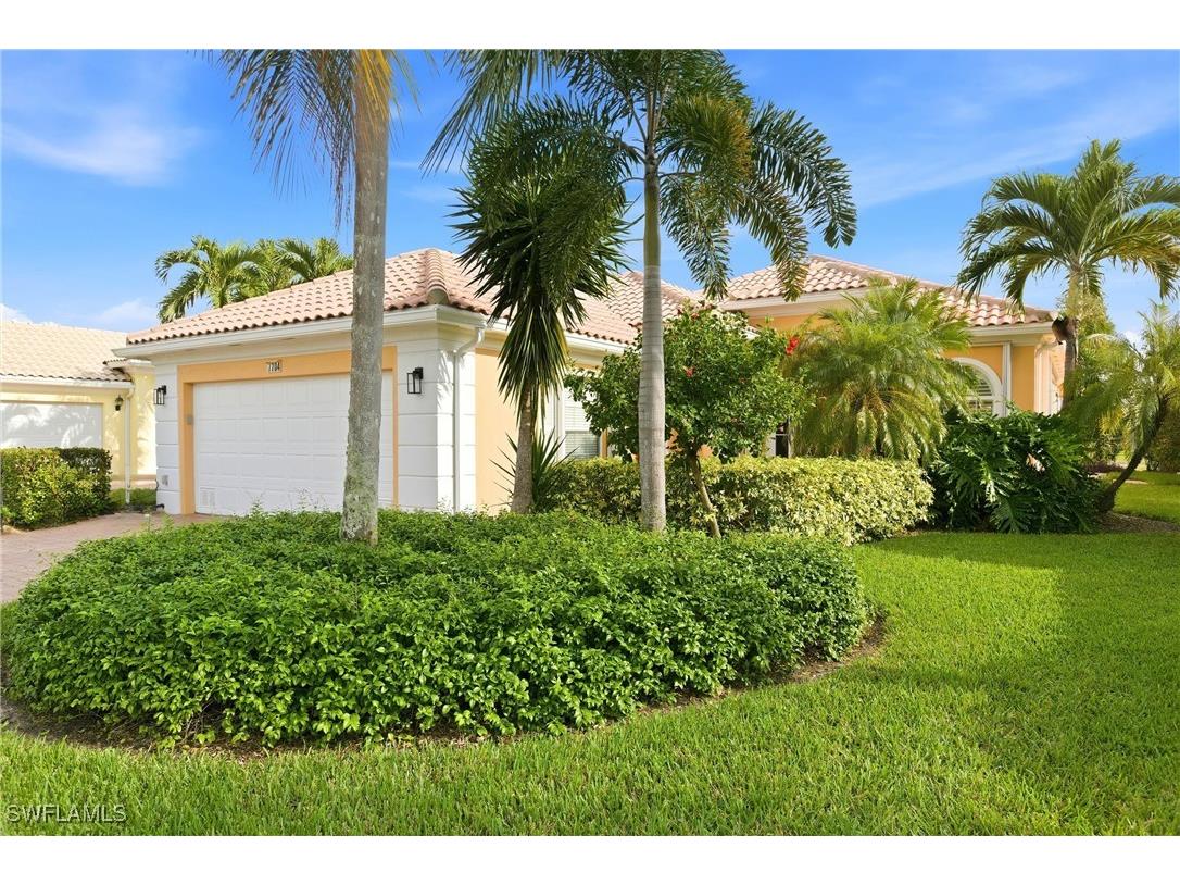 7704 Hernando Court Naples FL 34114 225081853 image1