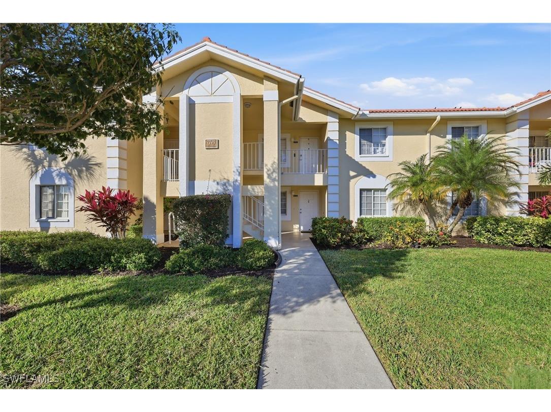 7707 Jewel Lane #201 Naples FL 34109 226003927 image1
