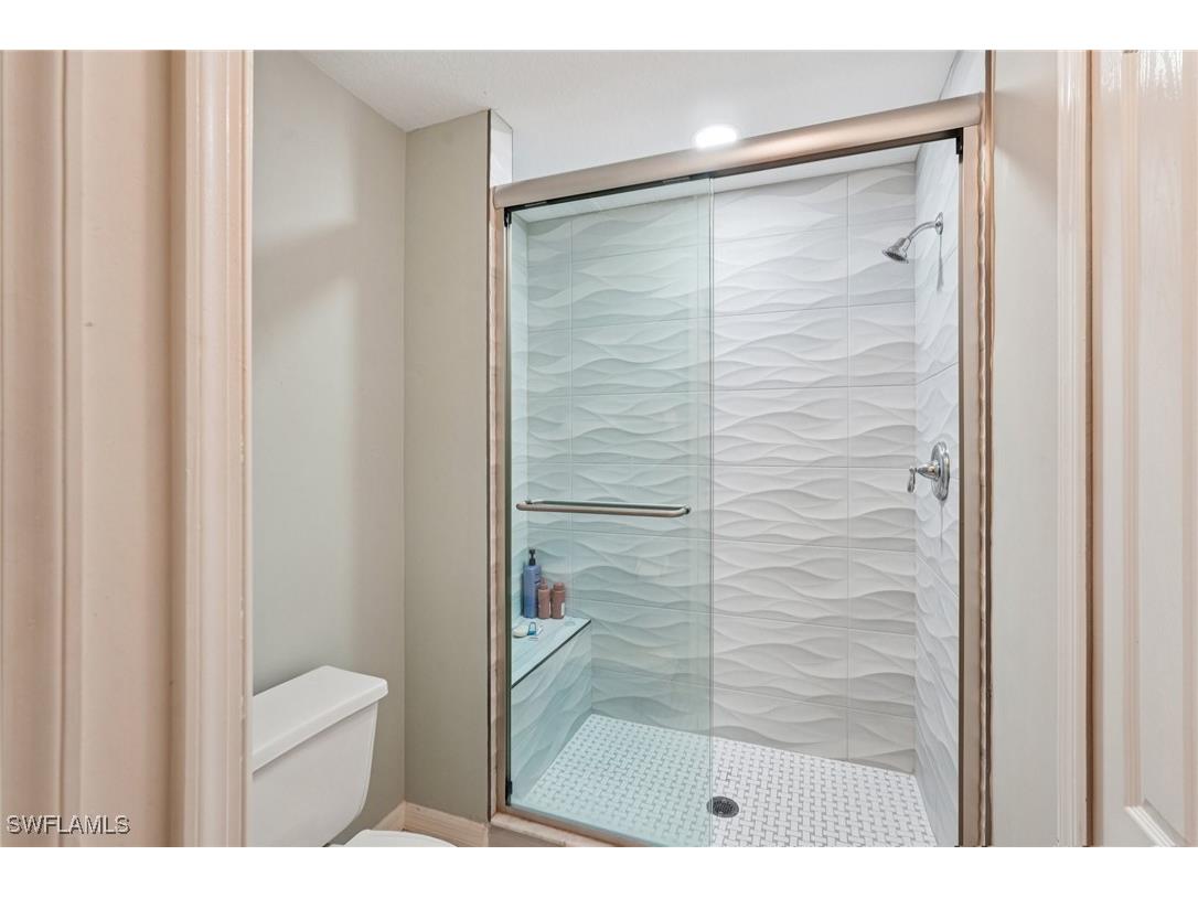 7709 Pebble Creek Circle #202 Naples FL 34108 225080014 image23