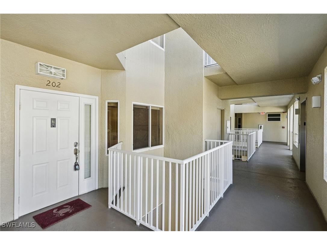 7709 Pebble Creek Circle #202 Naples FL 34108 225080014 image27