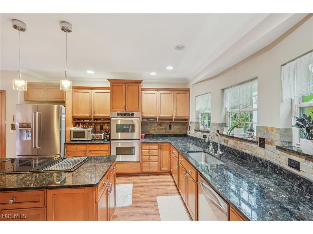 7709 Victoria Cove Court Fort Myers FL 33908 2026012719 image2