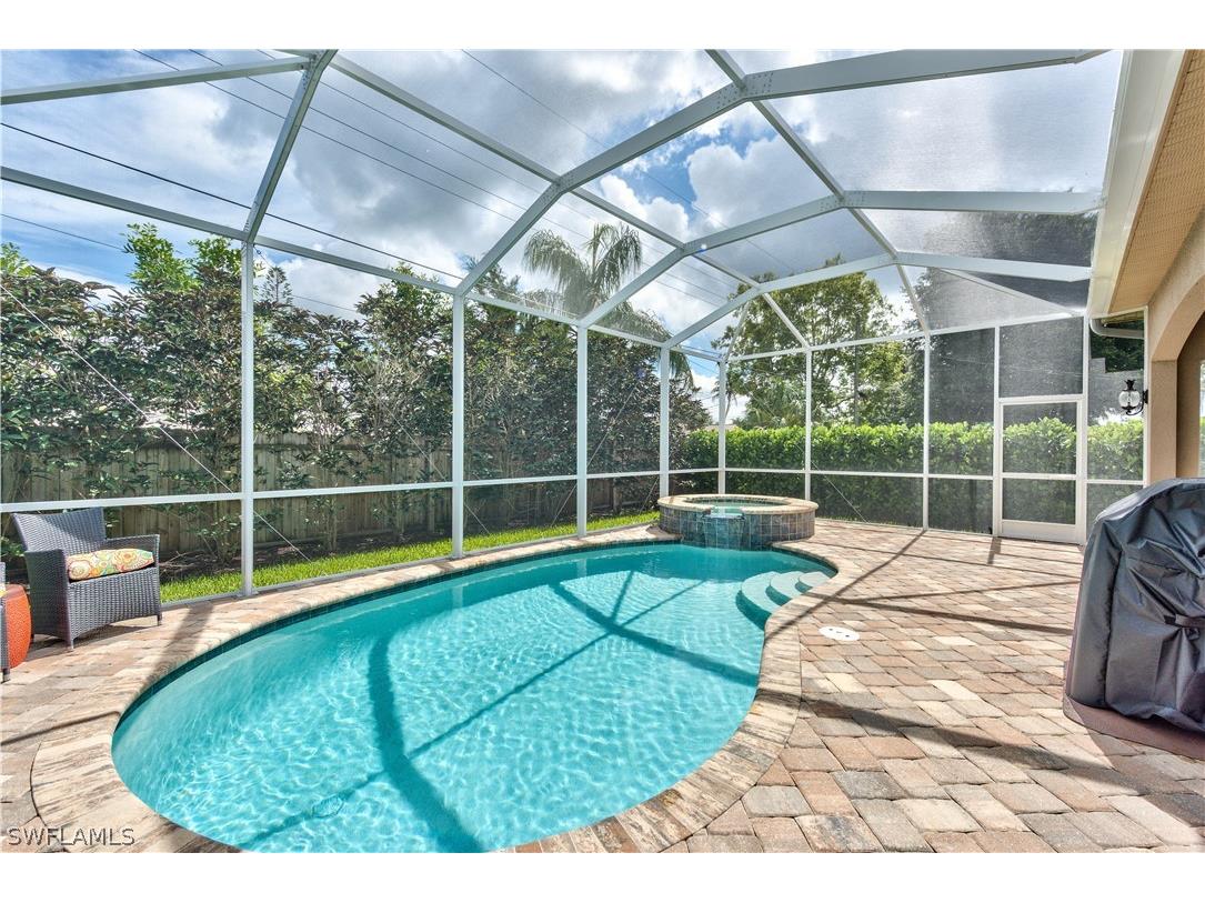 771 102nd Avenue N Naples FL 34108 222070041 image1