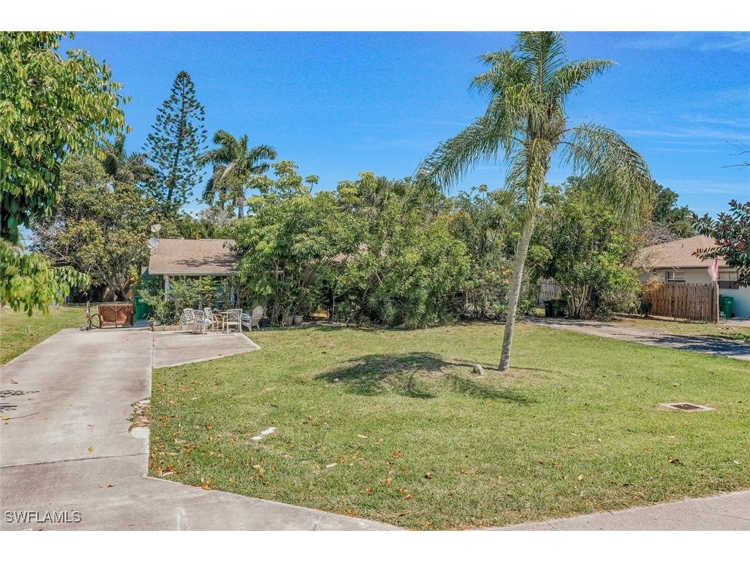 771 104th Avenue N Naples FL 34108 225078754 image1