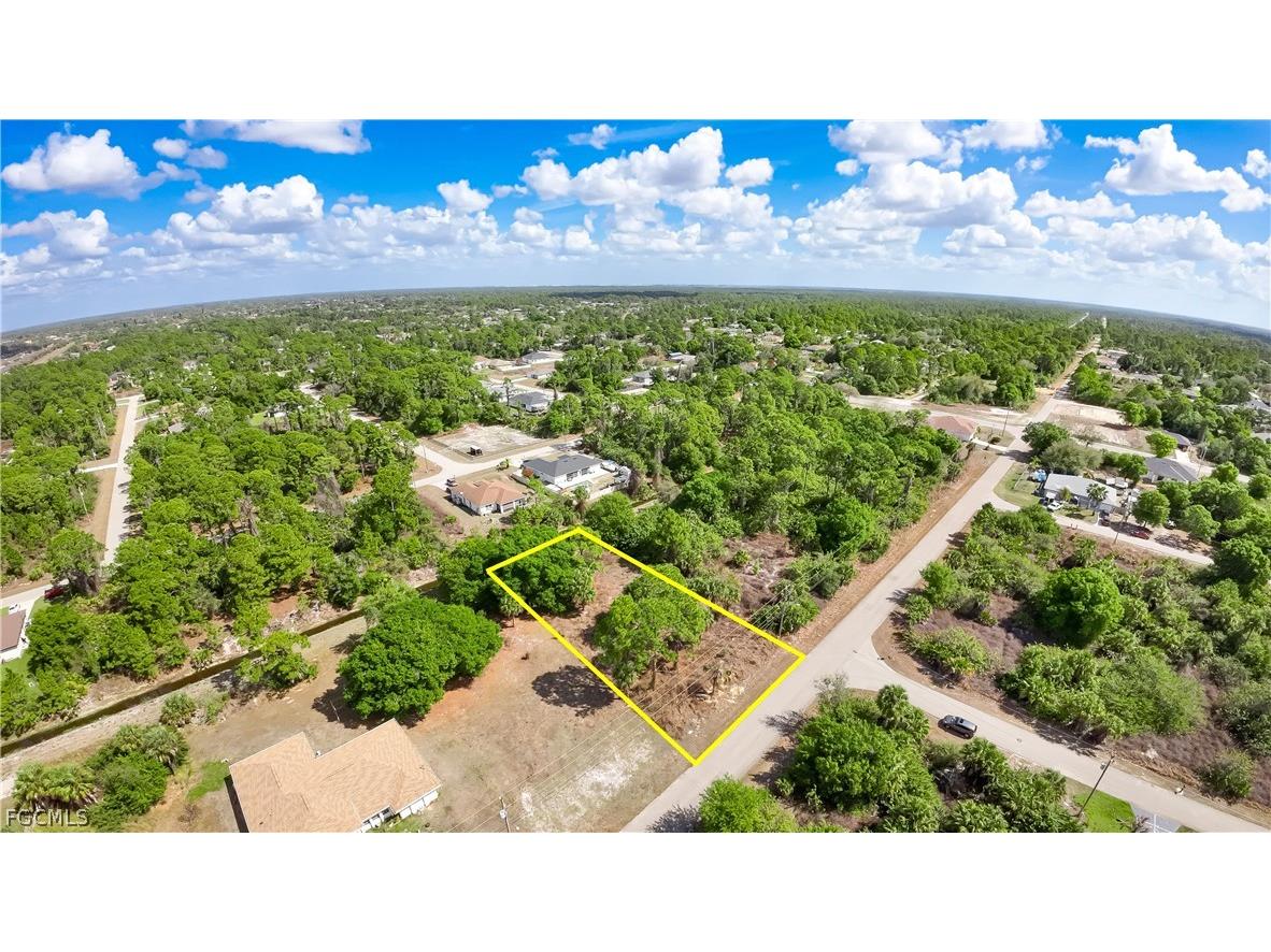 771 Cadis Street E Lehigh Acres FL 33974 2026011010 image3