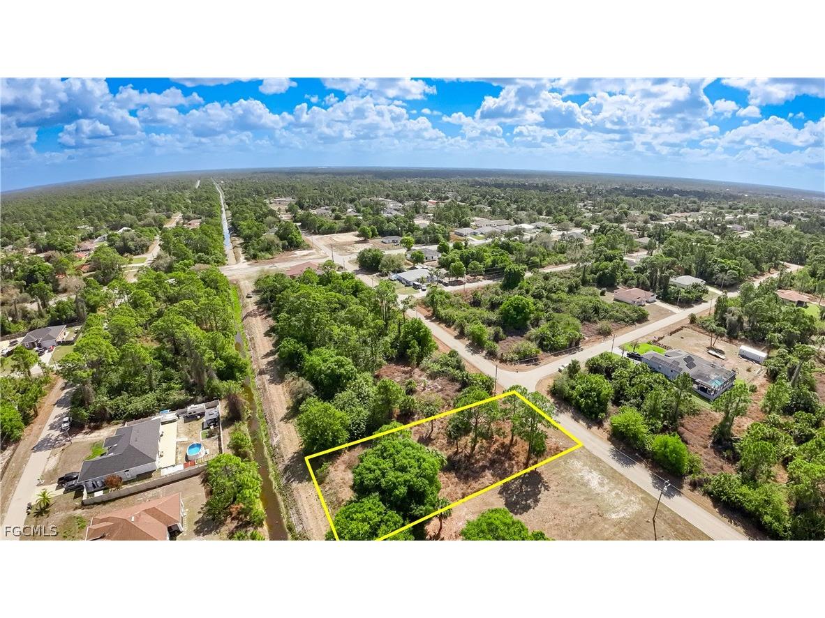 771 Cadis Street E Lehigh Acres FL 33974 2026011010 image4