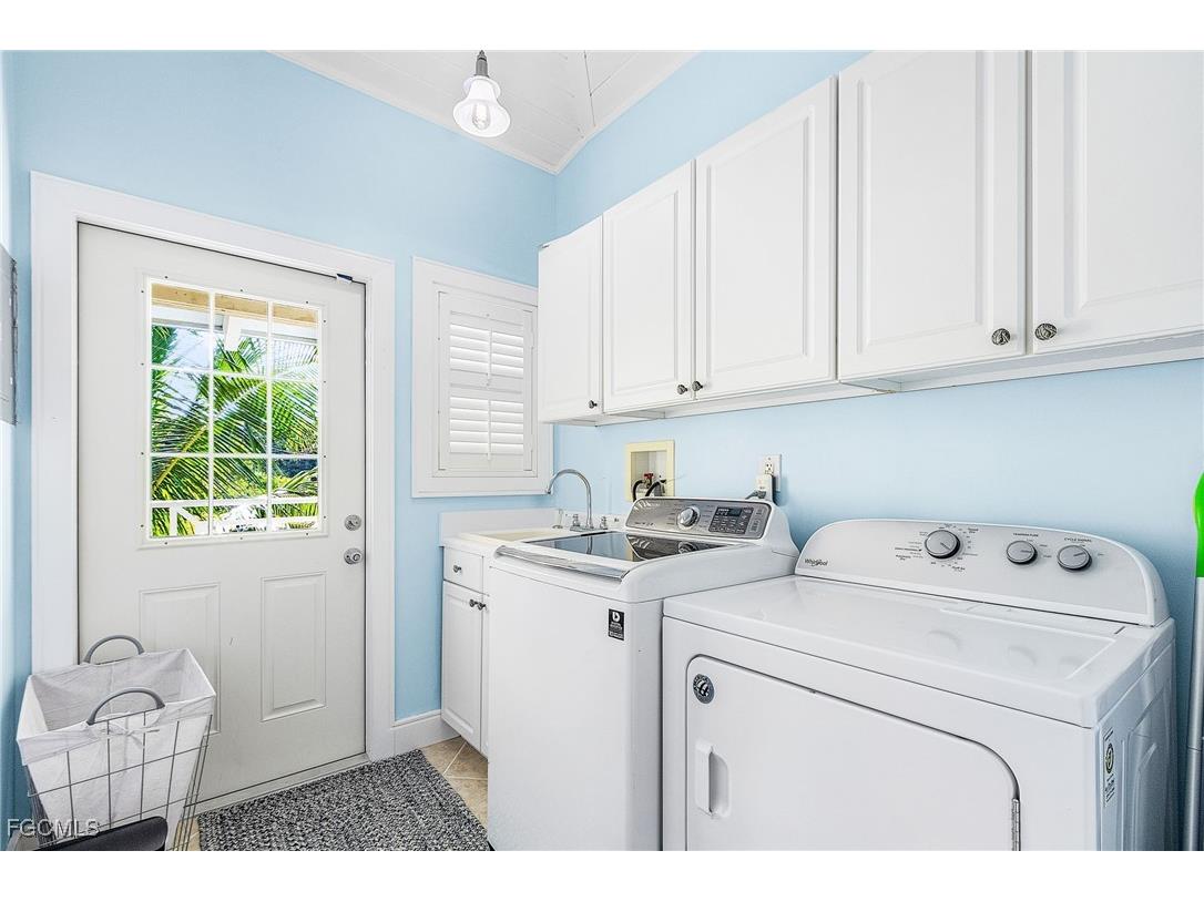 7711 Bocilla Lane Bokeelia FL 33922 2025002275 image10