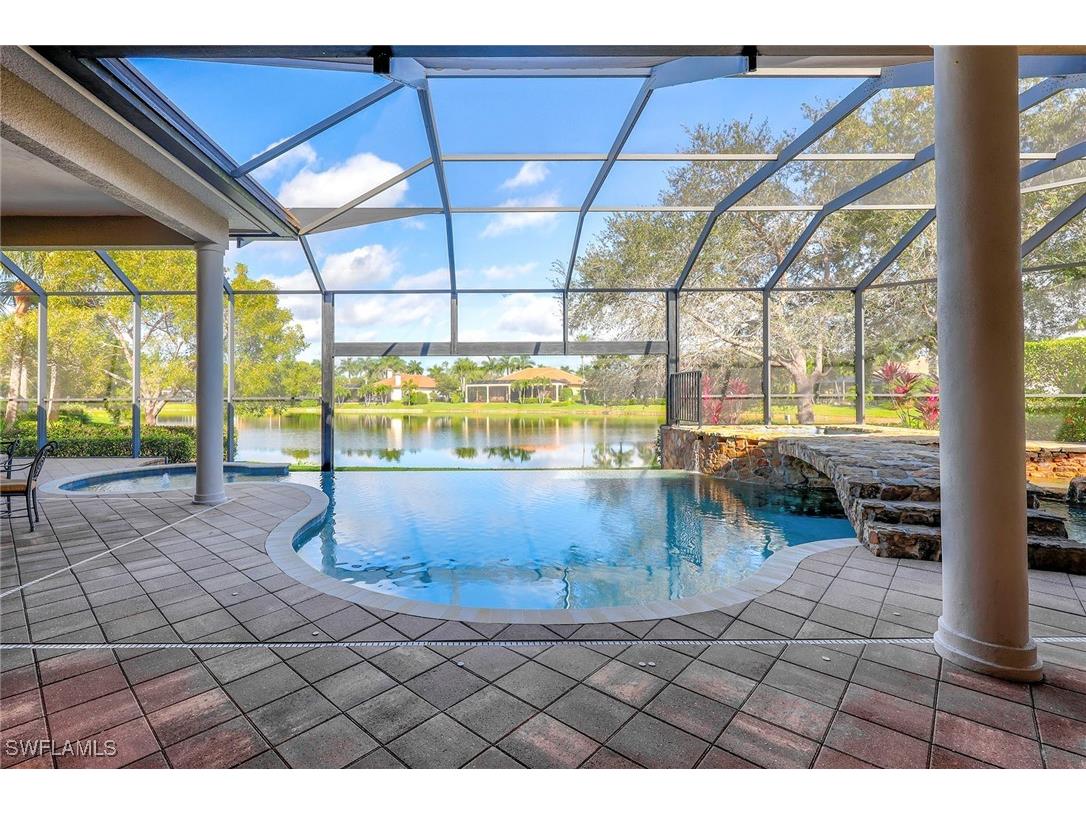 7711 Trent Court Naples FL 34113 225072905 image1