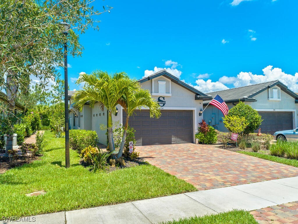 7714 Jacaranda Lane Naples FL 34114 223047593 image1
