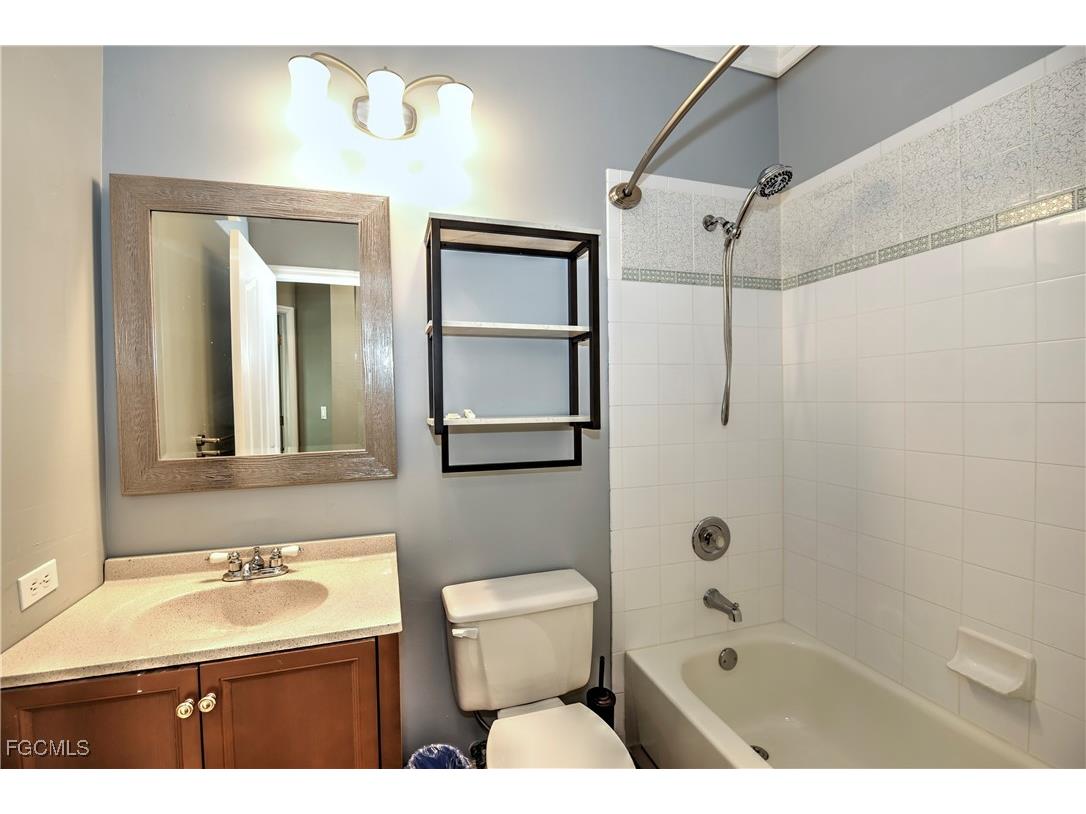 7715 Cameron Circle Fort Myers FL 33912 2026000572 image16