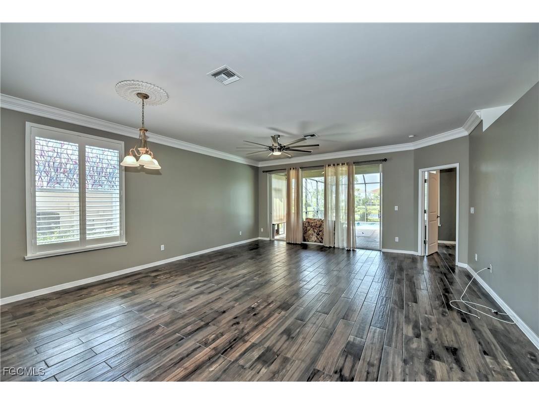 7715 Cameron Circle Fort Myers FL 33912 2026000572 image5