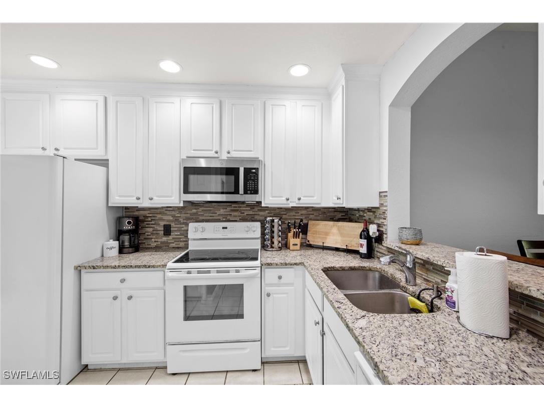 7715 Woodbrook Circle #3402 Naples FL 34104 225073779 image12