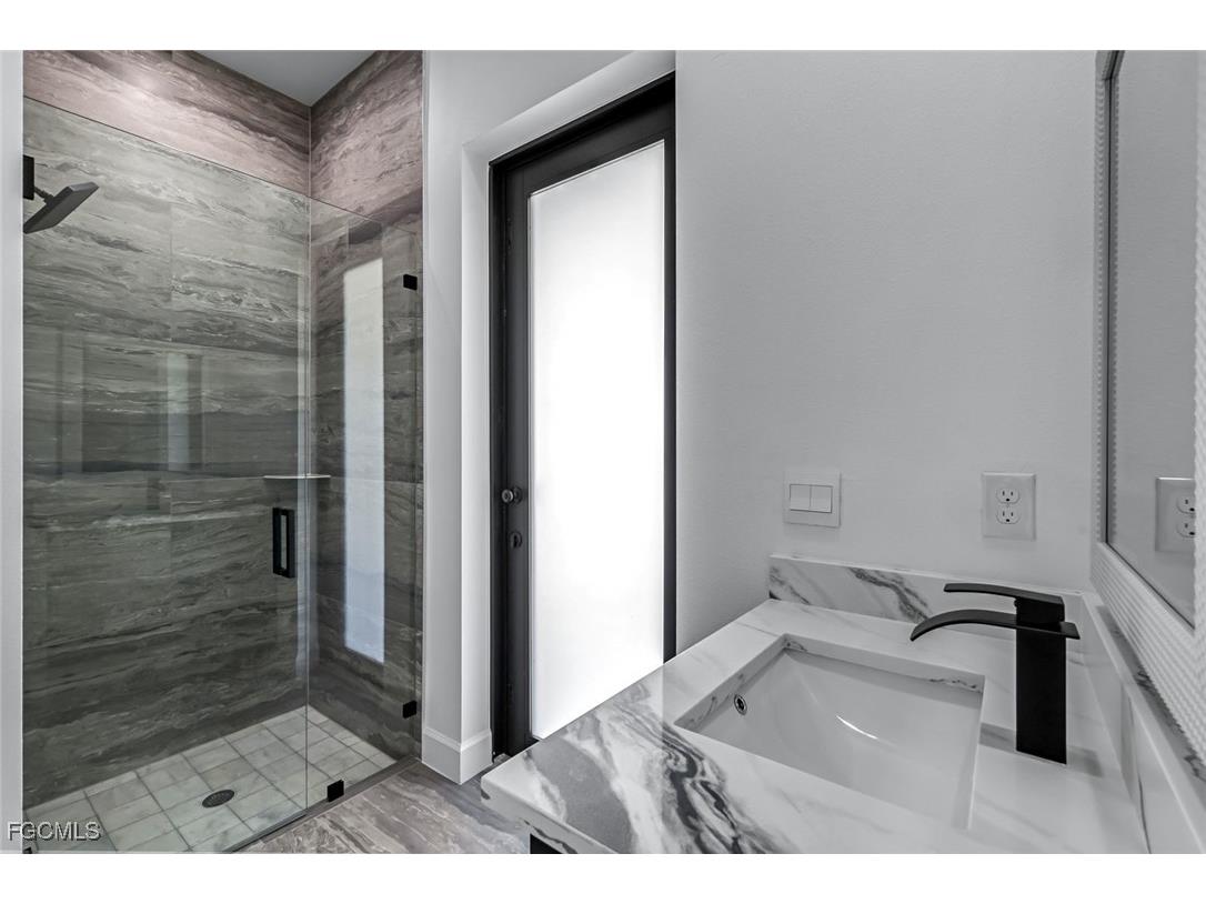 7716 14th Terrace Labelle FL 33935 2025010558 image24