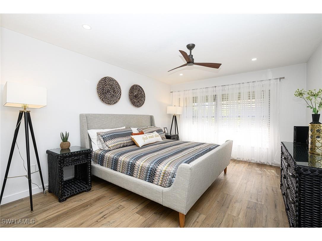 772 Reef Point Circle #55 Naples FL 34108 225075764 image17