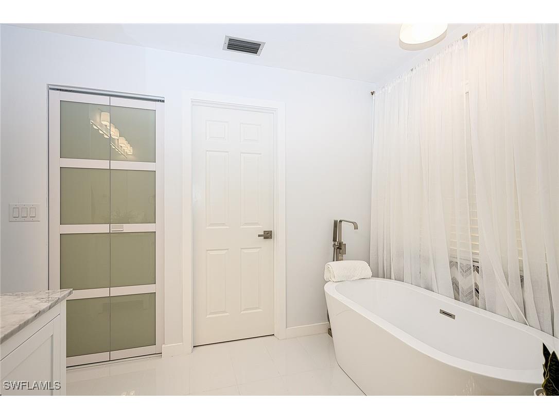 772 Reef Point Circle #55 Naples FL 34108 225075764 image20