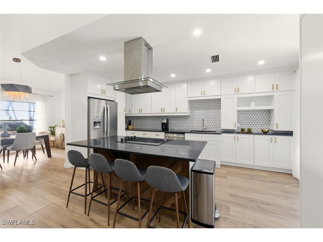 772 Reef Point Circle Naples FL 34108 225079173 image3