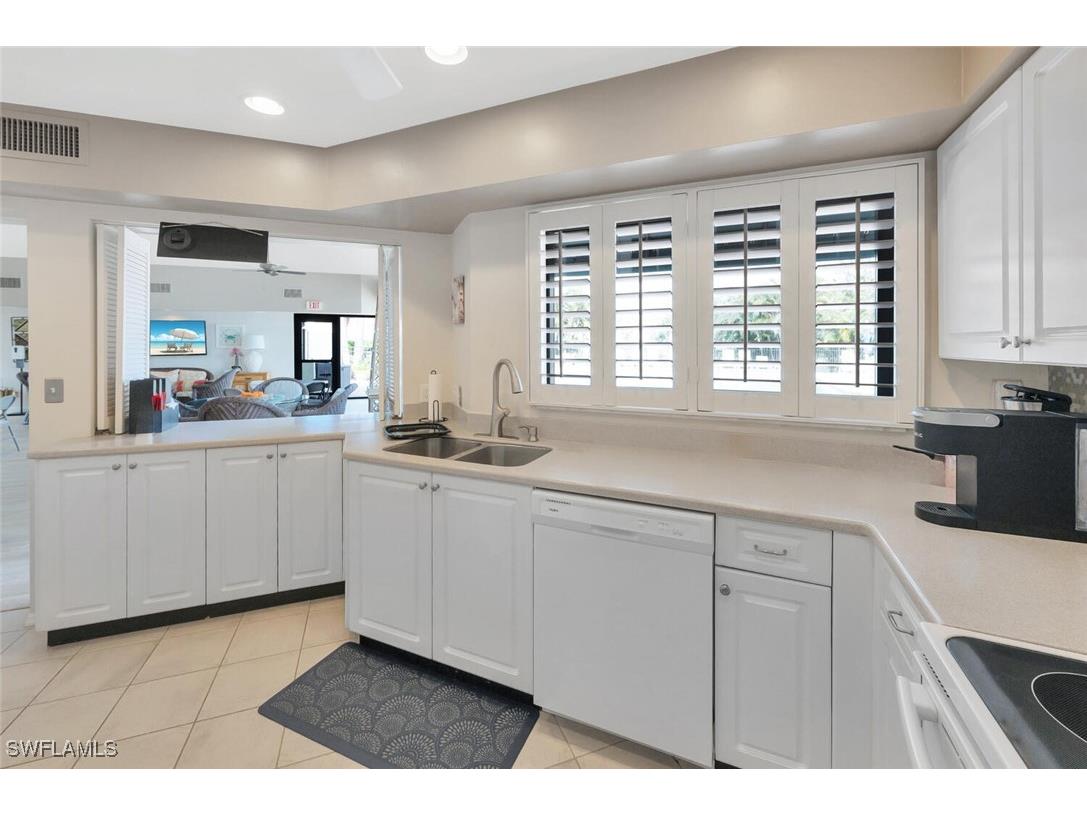 772 Reef Point Circle Naples FL 34108 225079173 image38