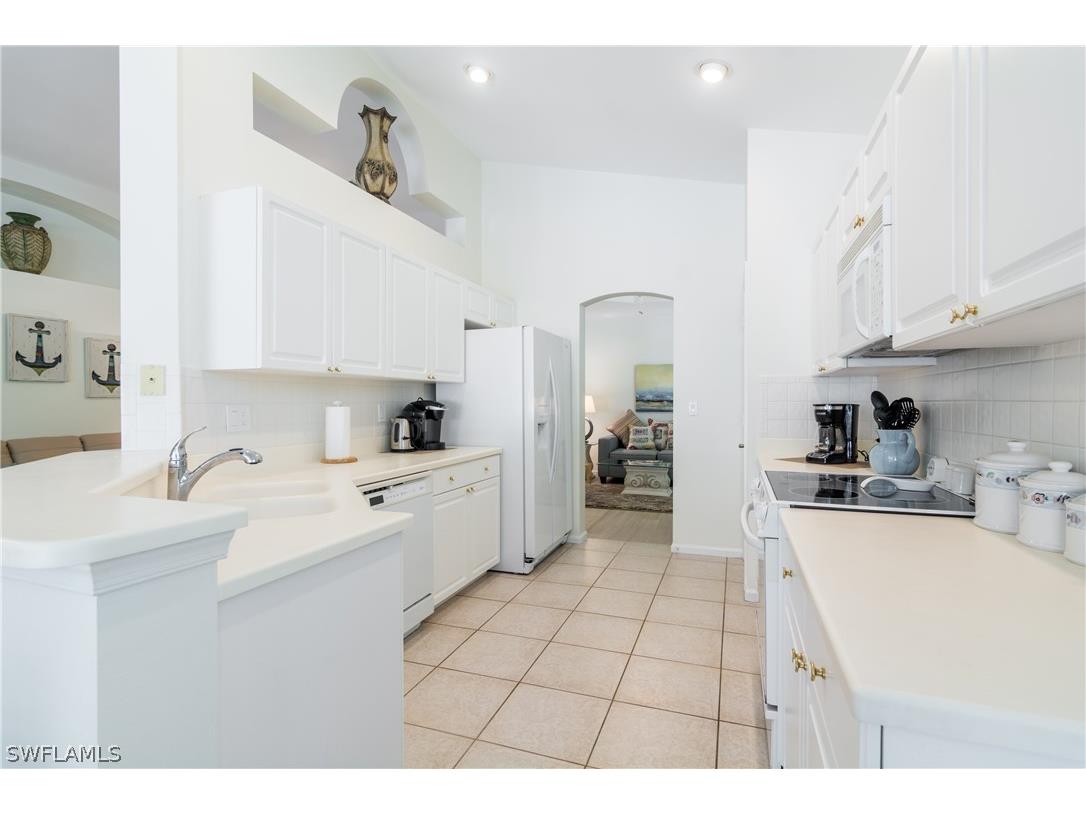 7720 Gardner Drive #201 Naples FL 34109 226008836 image12