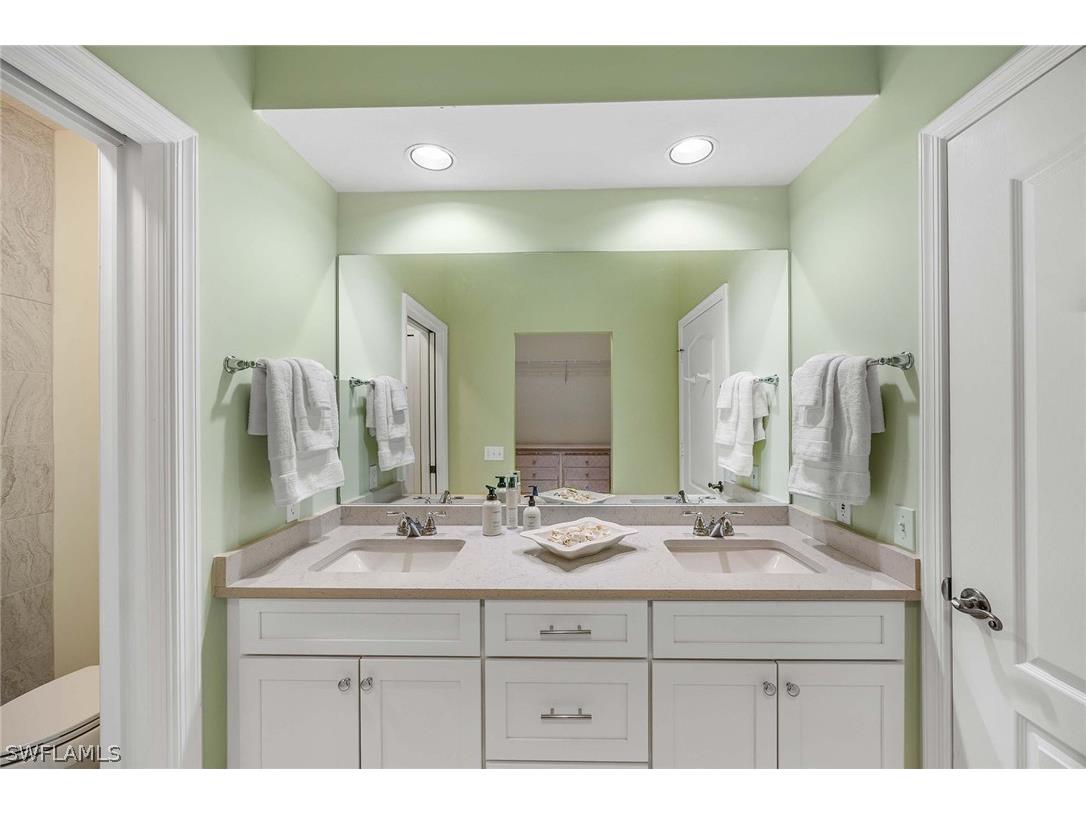 7725 Pebble Creek Circle #305 Naples FL 34108 226003768 image26