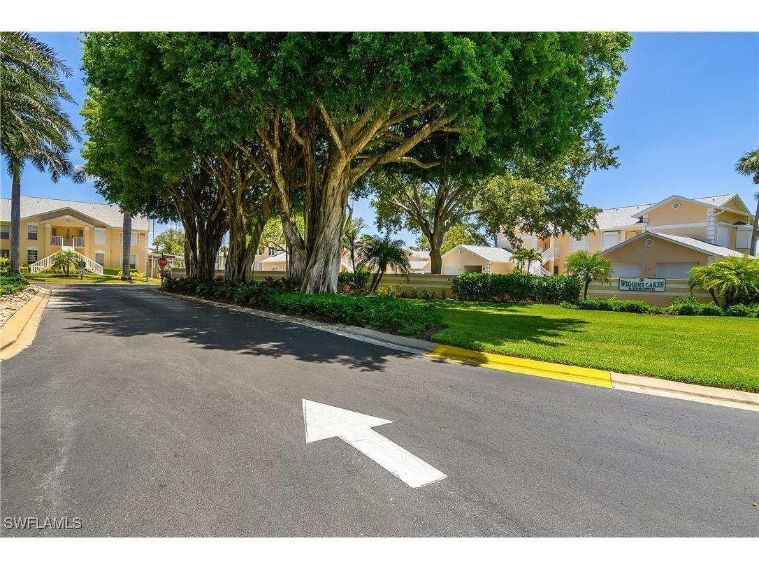 773 Wiggins Lake Drive #102 Naples FL 34110 225044514 image28