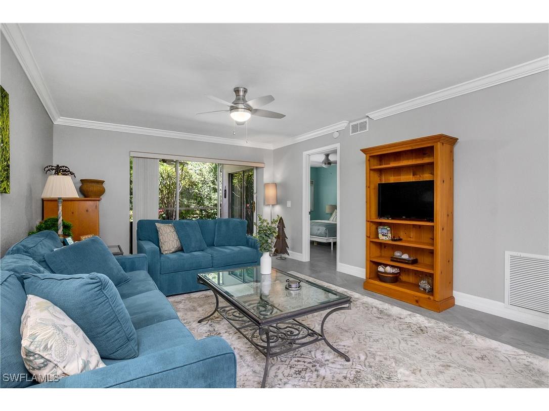 773 Wiggins Lake Drive #102 Naples FL 34110 225044514 image8