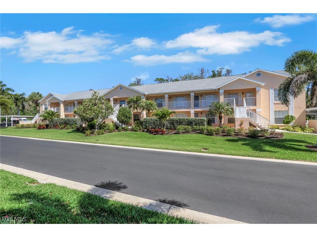 773 Wiggins Lake Drive #104 Naples FL 34110 2026010305 image2
