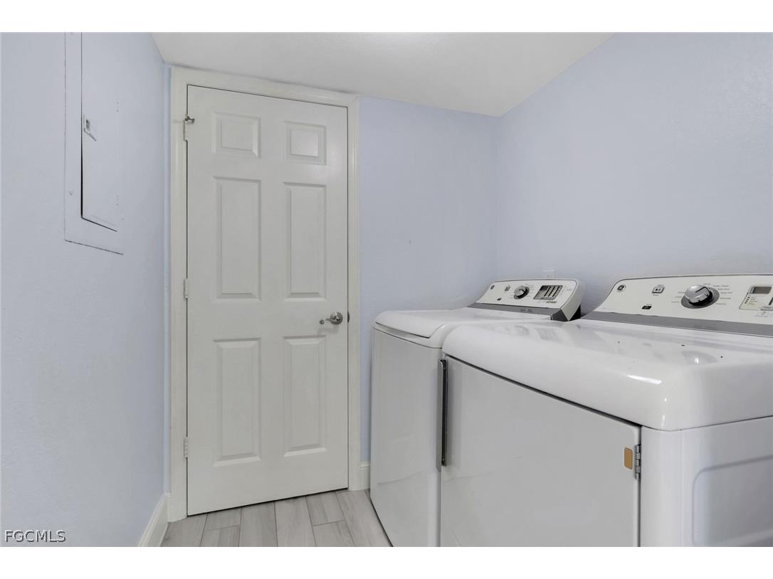 773 Wiggins Lake Drive #104 Naples FL 34110 2026010305 image25