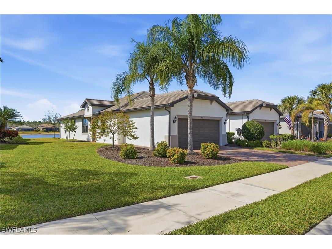 7733 Jacaranda Lane Naples FL 34114 226006913 image2