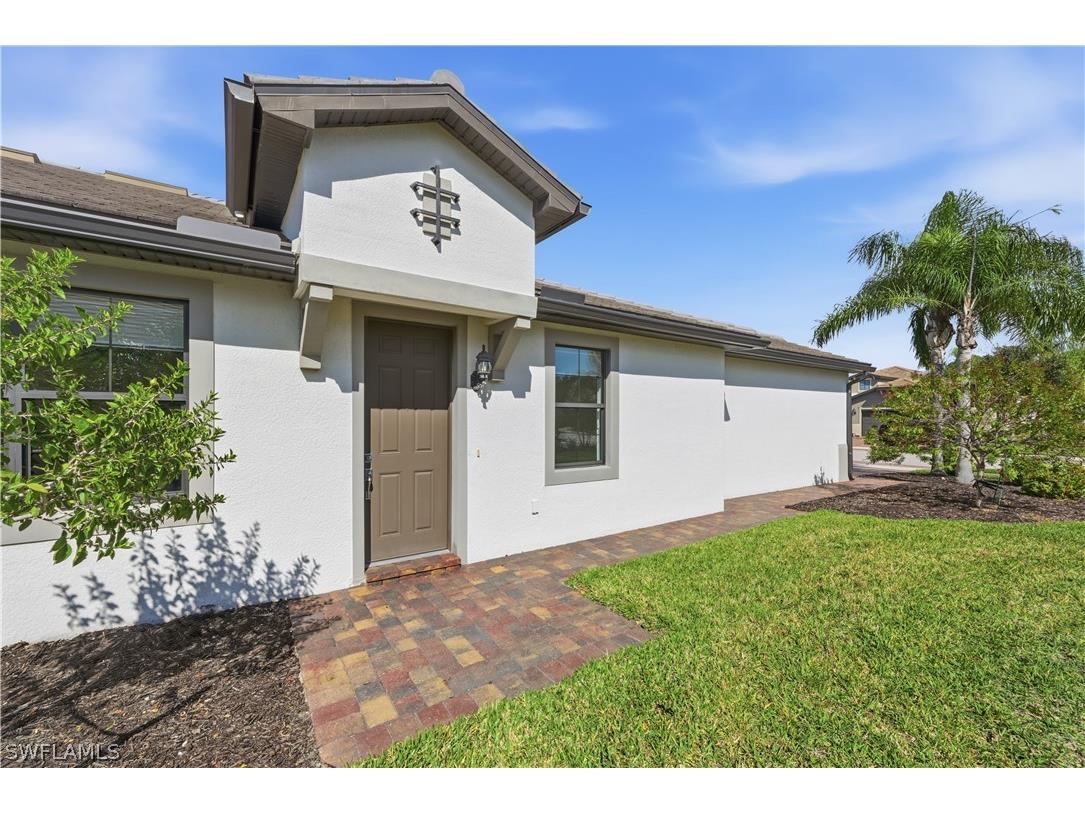 7733 Jacaranda Lane Naples FL 34114 226006913 image4