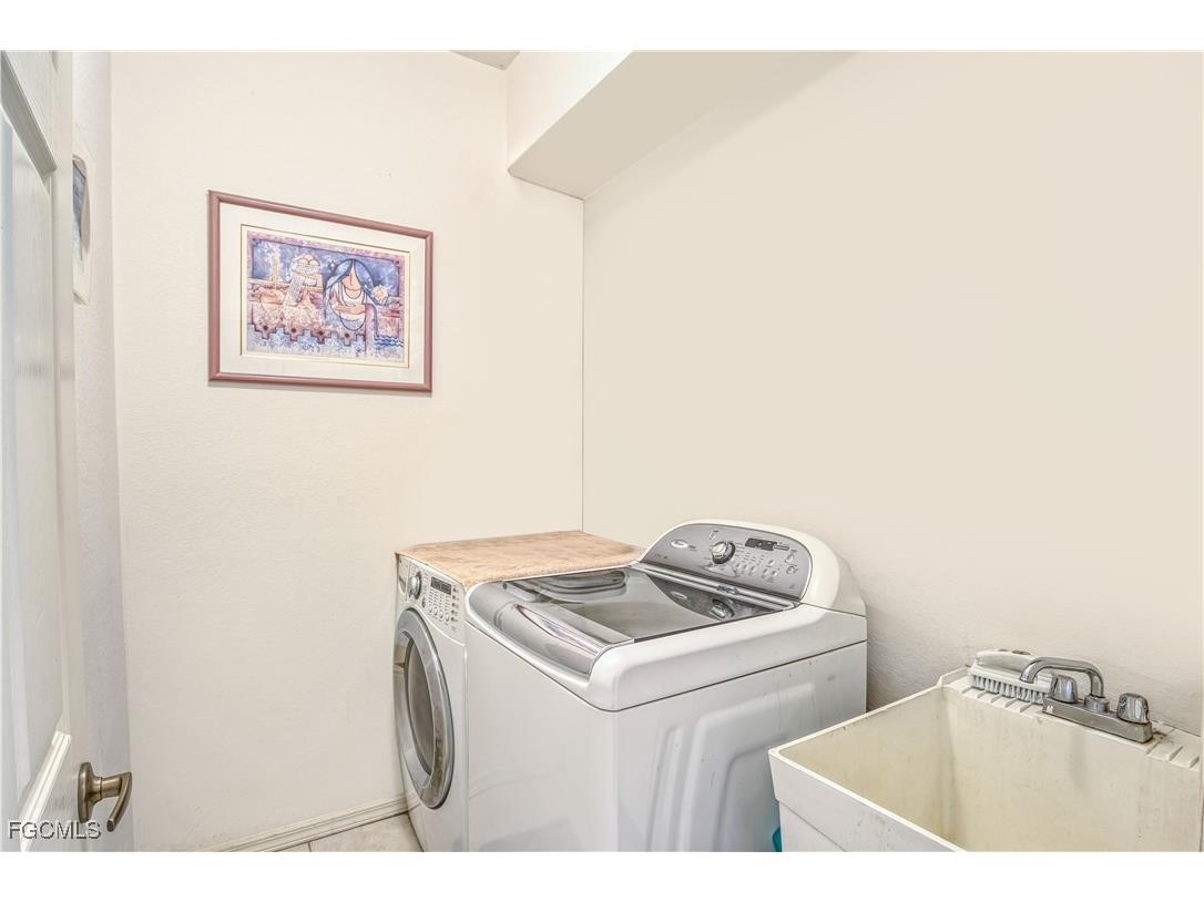 7737 Haverhill Court Naples FL 34104 2025022632 image19