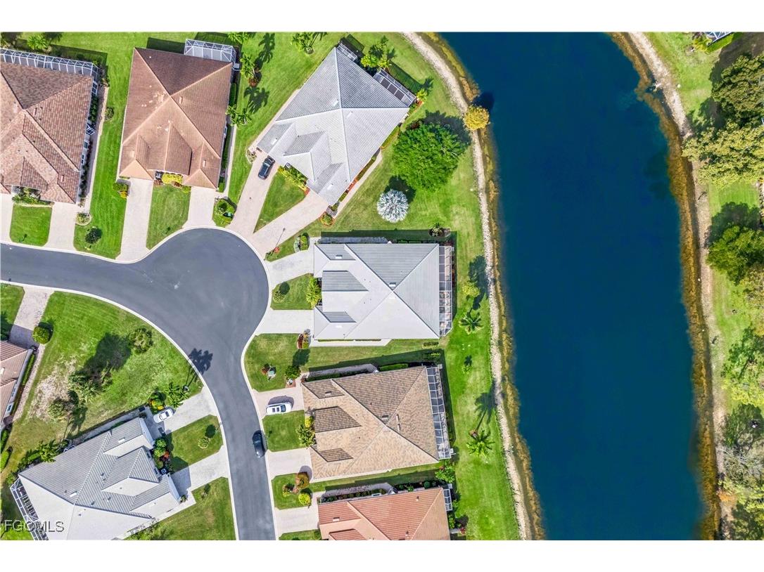 7737 Haverhill Court Naples FL 34104 2025022632 image29