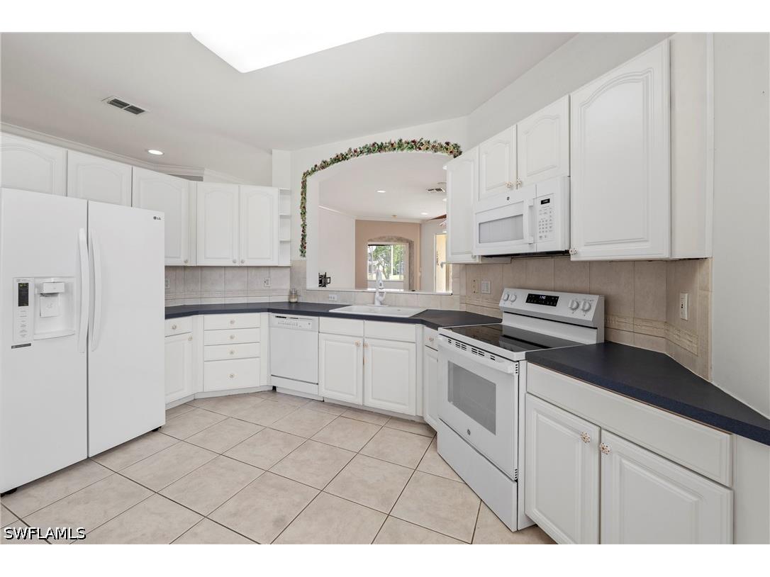 7737 Haverhill Court Naples FL 34104 226018938 image12