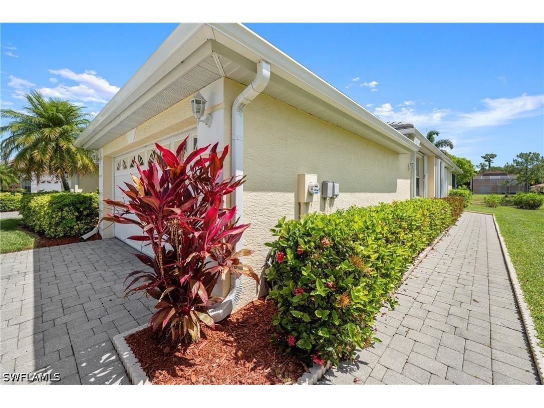 7737 Haverhill Court Naples FL 34104 226018938 image3