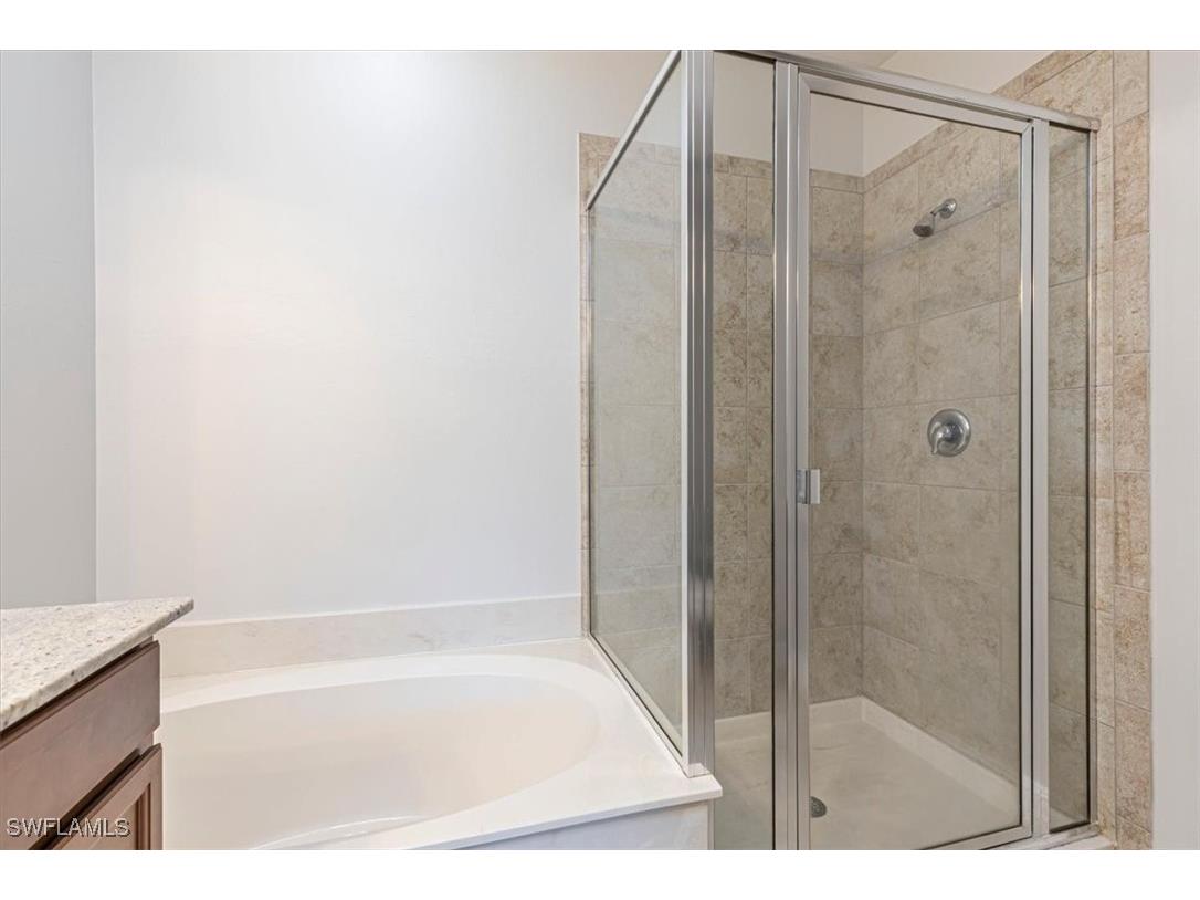 7738 Bristol Circle Naples FL 34120 225076337 image15