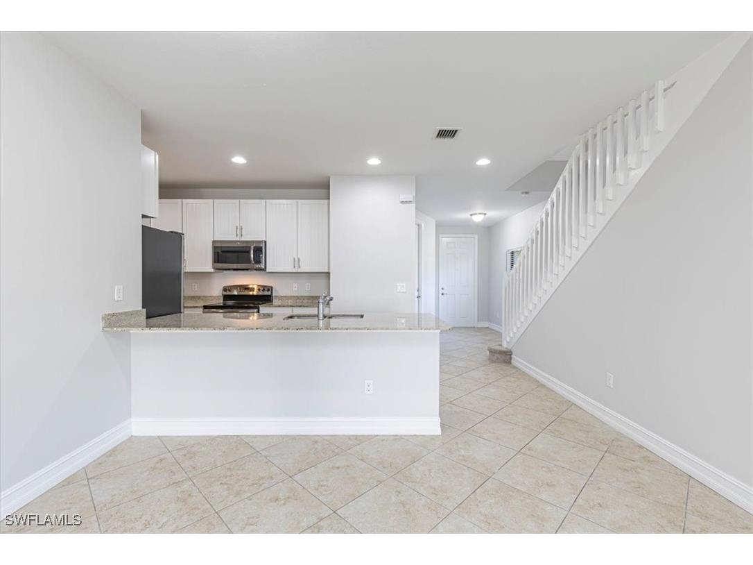 7738 Bristol Circle Naples FL 34120 225076337 image5