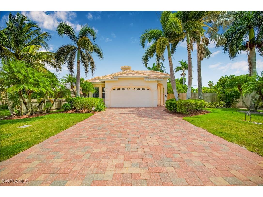 774 105th Avenue N Naples FL 34108 225059175 image2