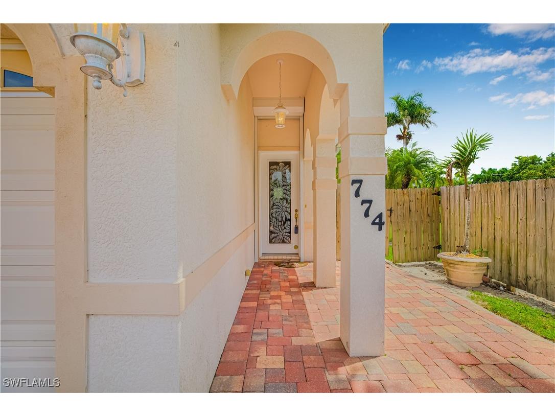 774 105th Avenue N Naples FL 34108 225059175 image5