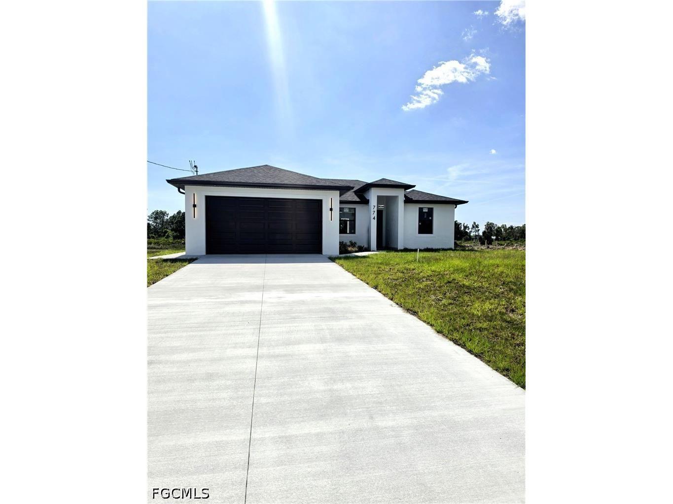 774 Cashmere Avenue Lehigh Acres FL 33974 2026020805 image1