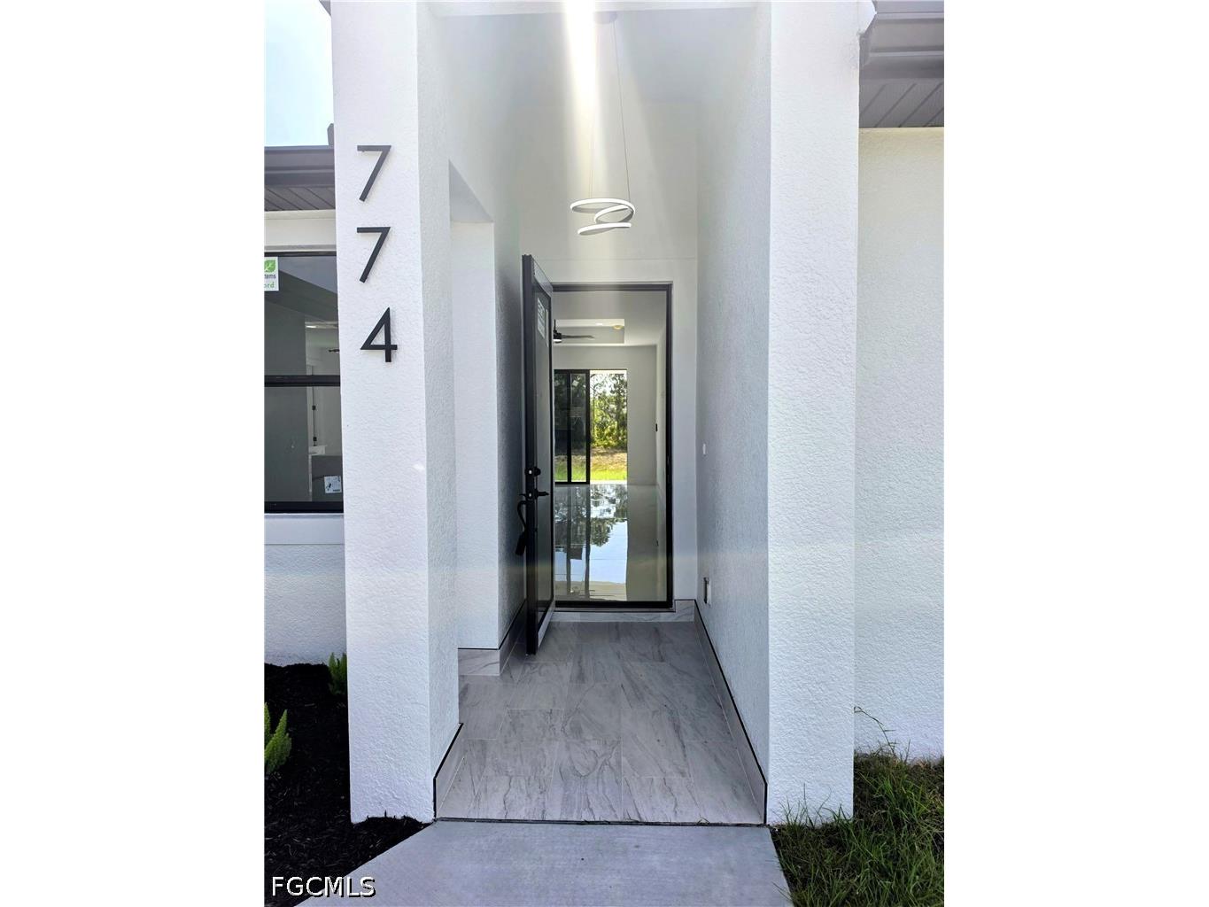 774 Cashmere Avenue Lehigh Acres FL 33974 2026020805 image2