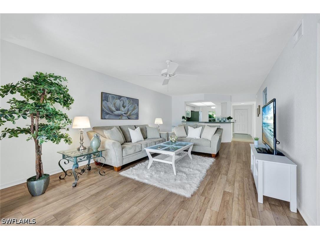 774 Wiggins Lake Drive #101 Naples FL 34110 226018660 image2
