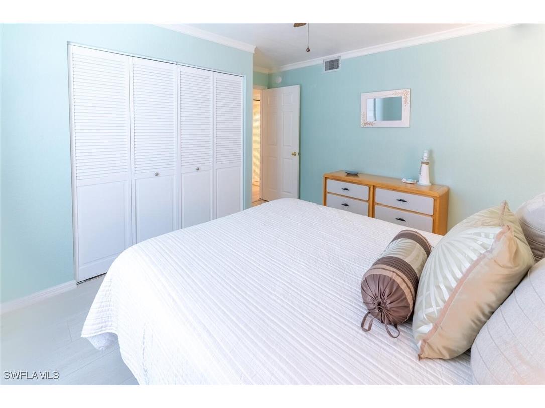 774 Wiggins Lake Drive #106 Naples FL 34110 225068362 image12