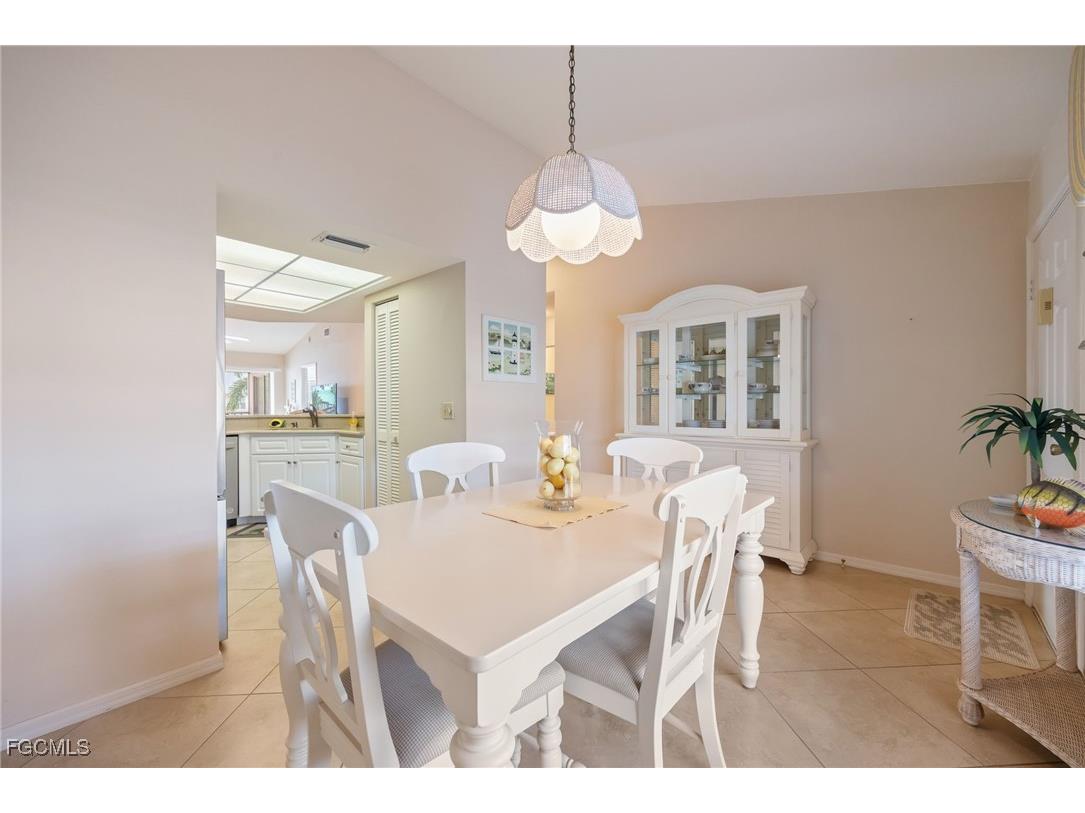 774 Wiggins Lake Drive #204 Naples FL 34110 2025019603 image10