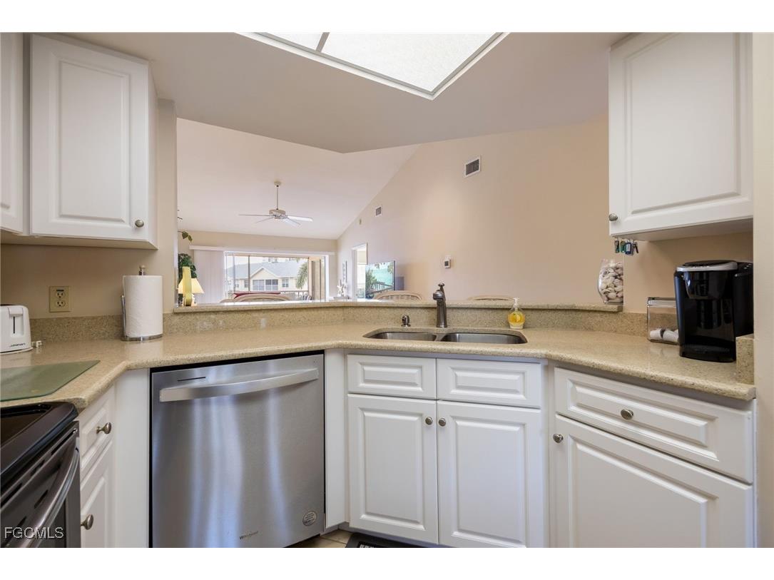 774 Wiggins Lake Drive #204 Naples FL 34110 2025019603 image13