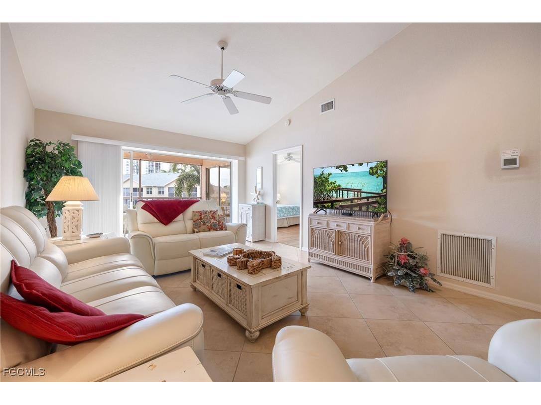 774 Wiggins Lake Drive #204 Naples FL 34110 2025019603 image18