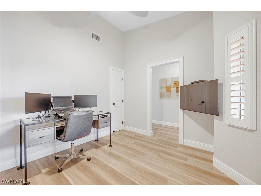 7741 Pebble Creek Circle #302 Naples FL 34108 226012167 image11