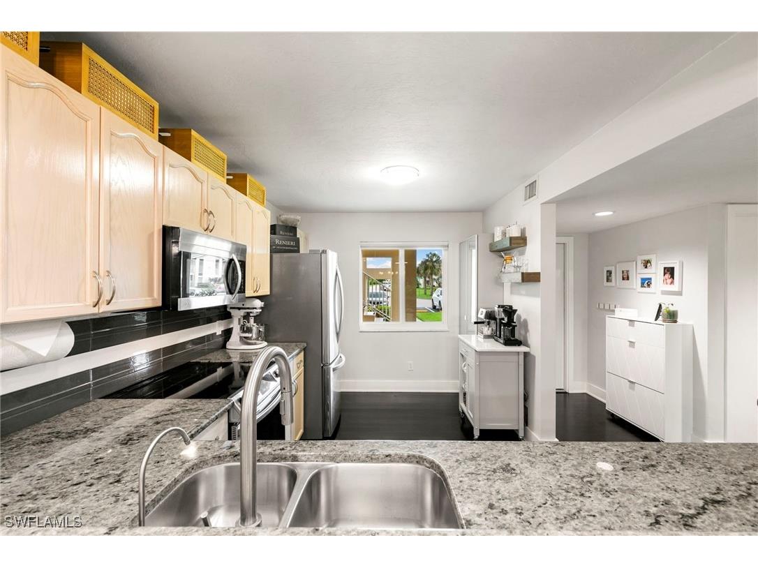 7743 Jewel Lane #105 Naples FL 34109 225074139 image11