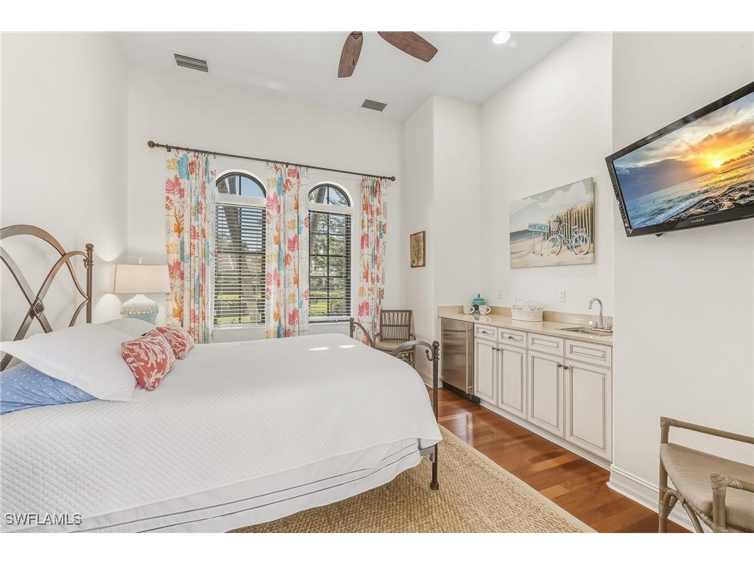 7749 Classics Drive Naples FL 34113 225078987 image15